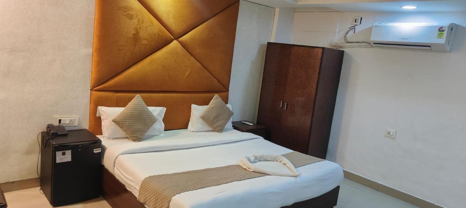 Hotel Grand City Új-Delhi Kültér fotó